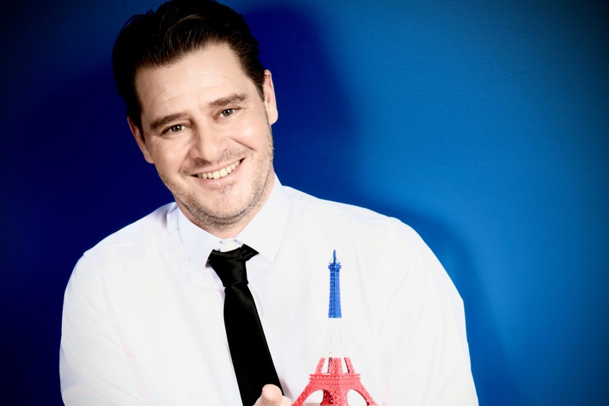 Ο Julien Dassin τραγουδά για τον Joe Dassin, για πρώτη φορά στην Ελλάδα