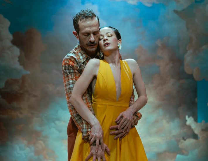 Πάμε Θέατρο: Οι παραστάσεις που θα δούμε τον Απρίλιο