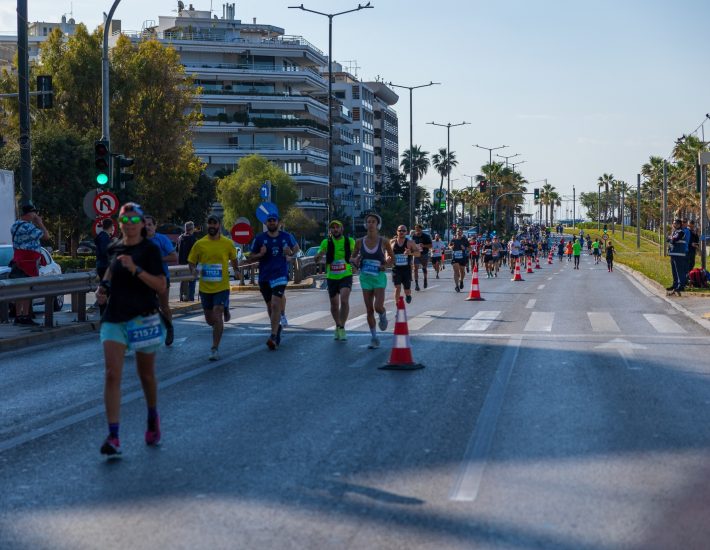 Ποσειδώνιος Ημιμαραθώνιος: Όσα πρέπει να ξέρετε για τον εμβληματικό «νότιο» αγώνα δρόμου της Αθήνας