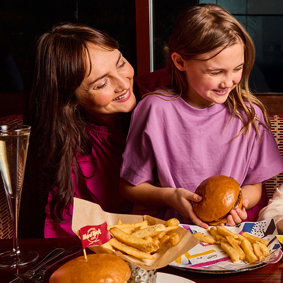 Ημέρα της Μητέρας στο Hard Rock Cafe Athens