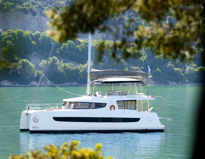 Απόδραση εν πλω με την Crystal Sea Yachting: 4 προορισμοί για να σαλπάρεις