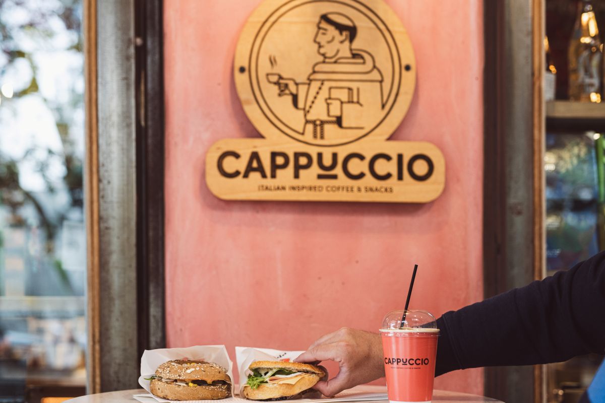 Cappuccio: Το street food spot που κρατά τον πήχη ψηλά στον Νέο Κόσμο