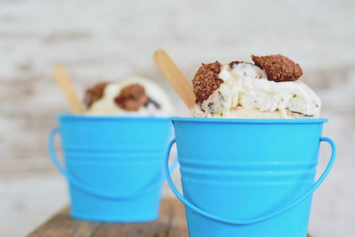 Μετράμε παγωτά ως το καλοκαίρι: «Gaga» με μπισκότο και spicy καραμέλα στο Dolce Casa