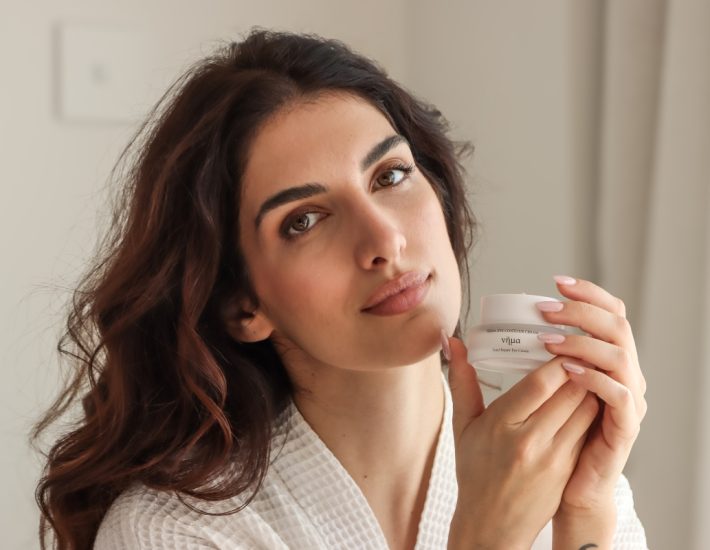 «Νῆμα»: Βρήκαμε τα skincare προϊόντα πίσω από τις περιζήτητες θεραπείες πολυτελών spa