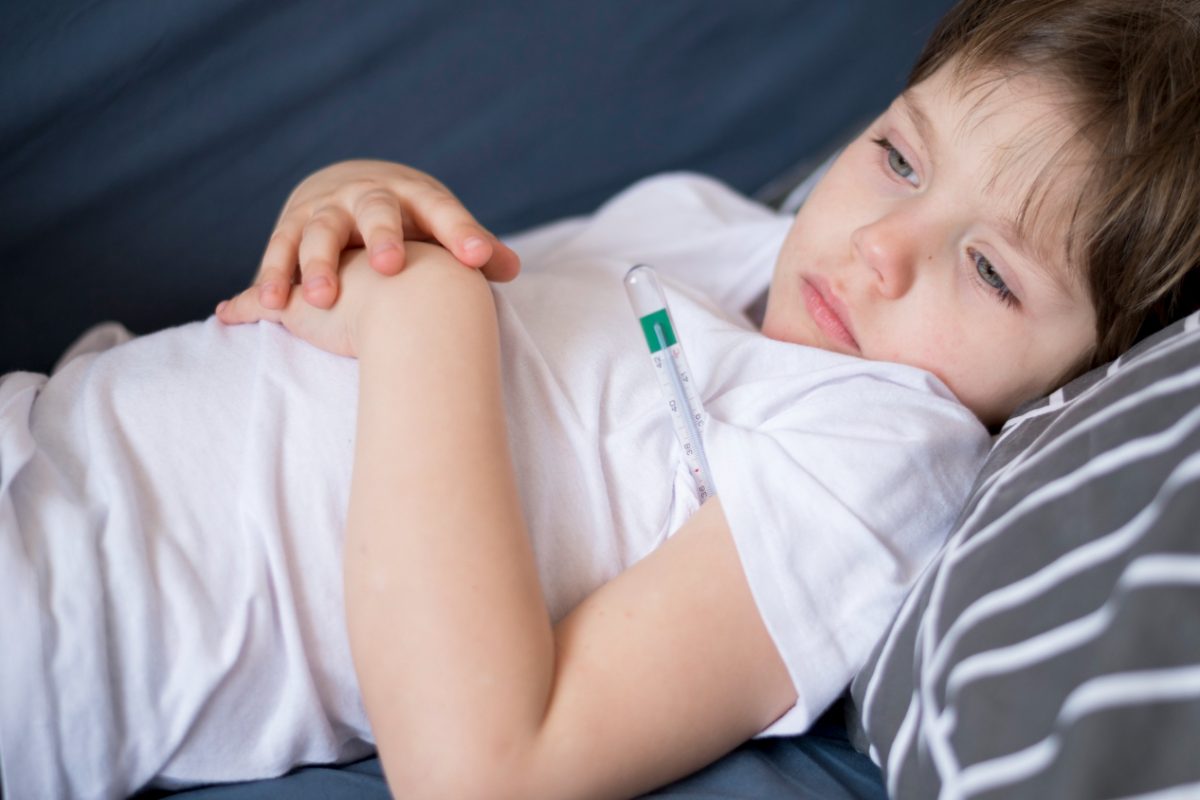 Στρεπτόκοκκος: Τι συνιστούν παιδίατροι και ΕΟΔΥ