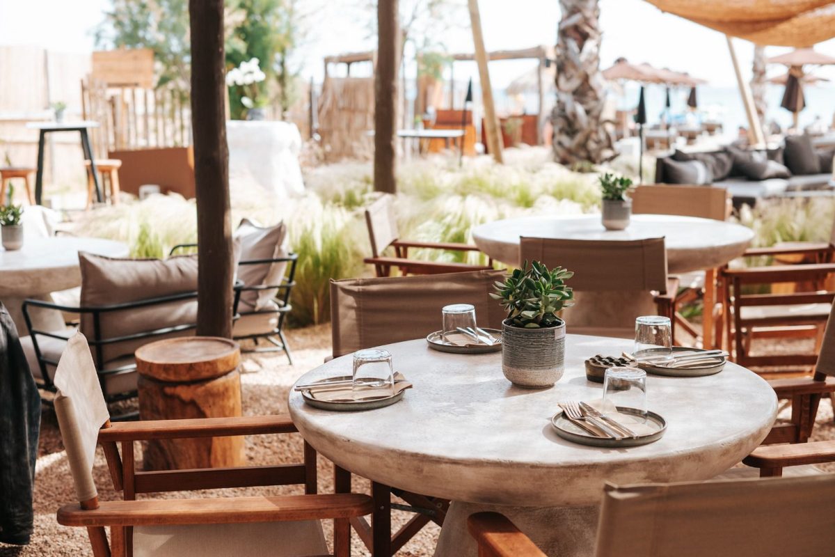 The C – Beach Restaurant: Την πρώτη γεύση καλοκαιριού την παίρνεις στη Βούλα