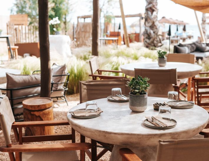 The C – Beach Restaurant: Την πρώτη γεύση καλοκαιριού την παίρνεις στη Βούλα