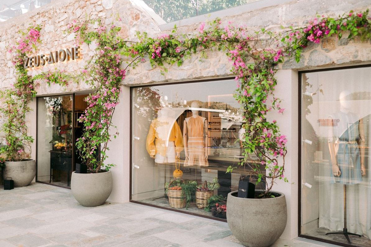 Η Zeus+Δione ανοίγει τη νέα της boutique στην Astir Marina