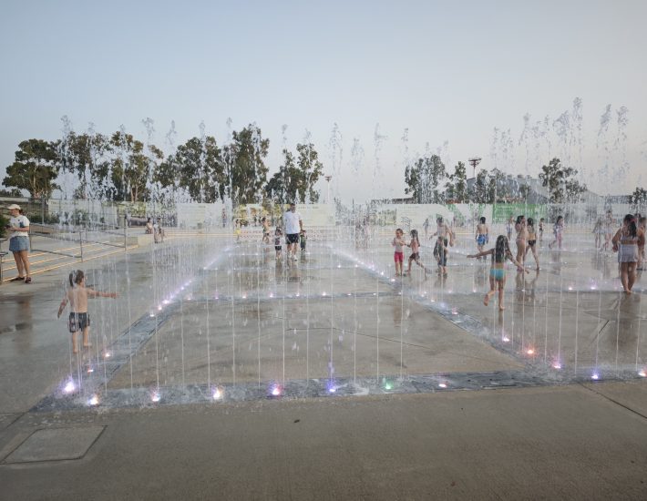 Το διαδραστικό Σιντριβάνι του The Ellinikon Experience Park: Το νέο fun NouPou landmark που λατρεύουν τα παιδιά