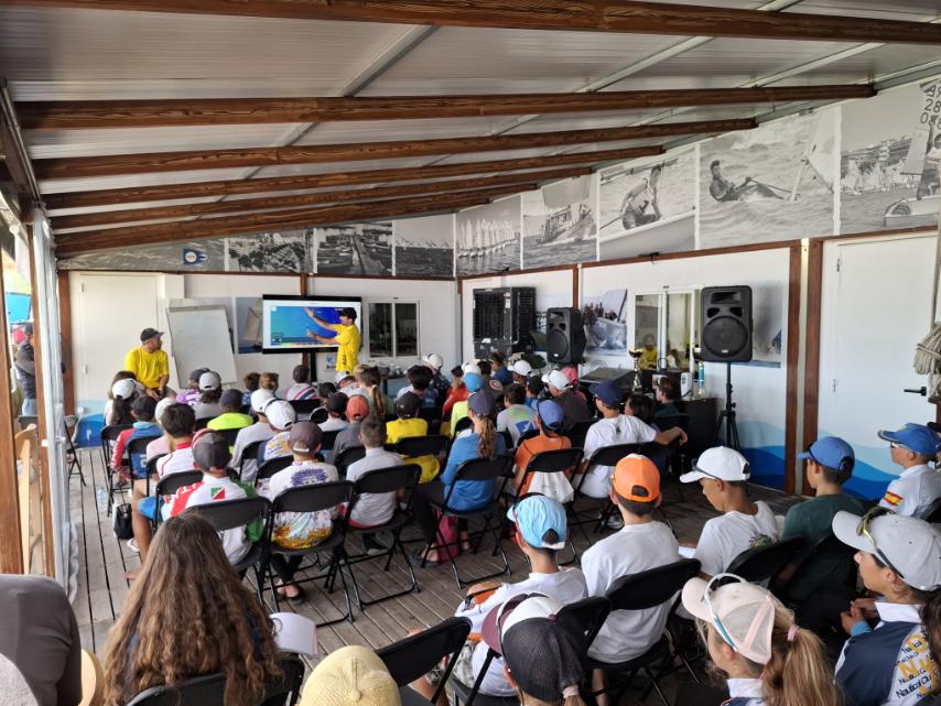 Ξεκίνησε ένα παγκόσμιο ιστιοπλοϊκό «πάρτι» στον Ναυτικό Όμιλο Καλαμακίου