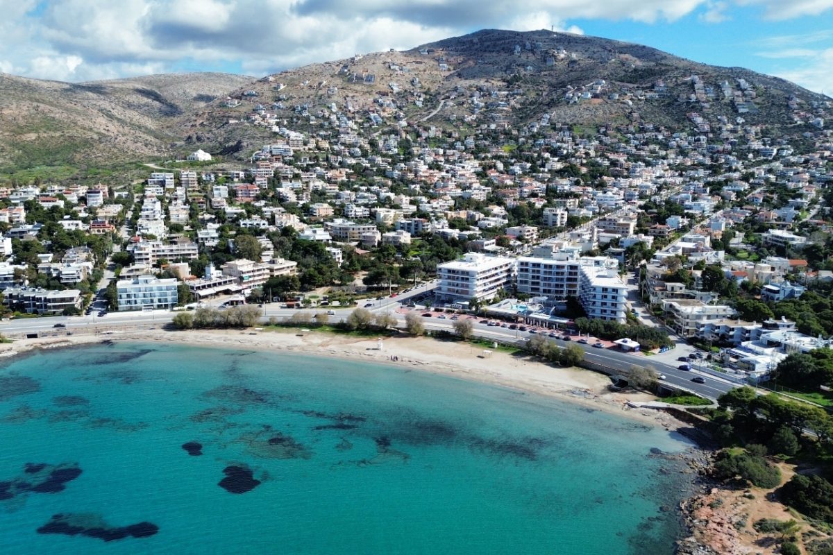Σαρωνίδα, Ανάβυσσος, Λαγονήσι: Για λίγους οι πάλαι ποτέ εξοχικοί προορισμοί της Αθηναϊκής Ριβιέρας