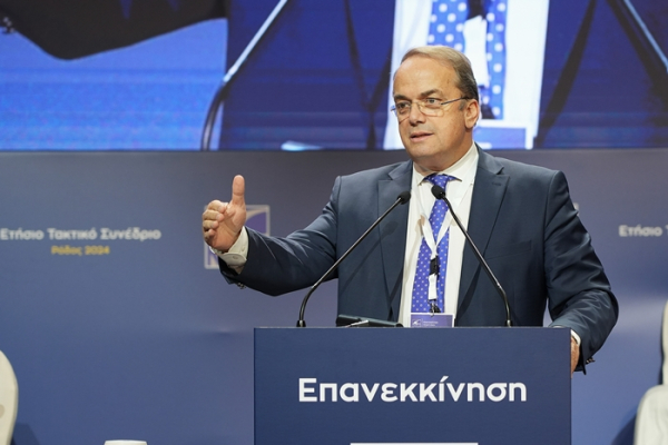 Γρηγόρης Κωνσταντέλλος για σπιτάκια ανακύκλωσης: «Ποιος θα πληρώσει τα σπασμένα;»