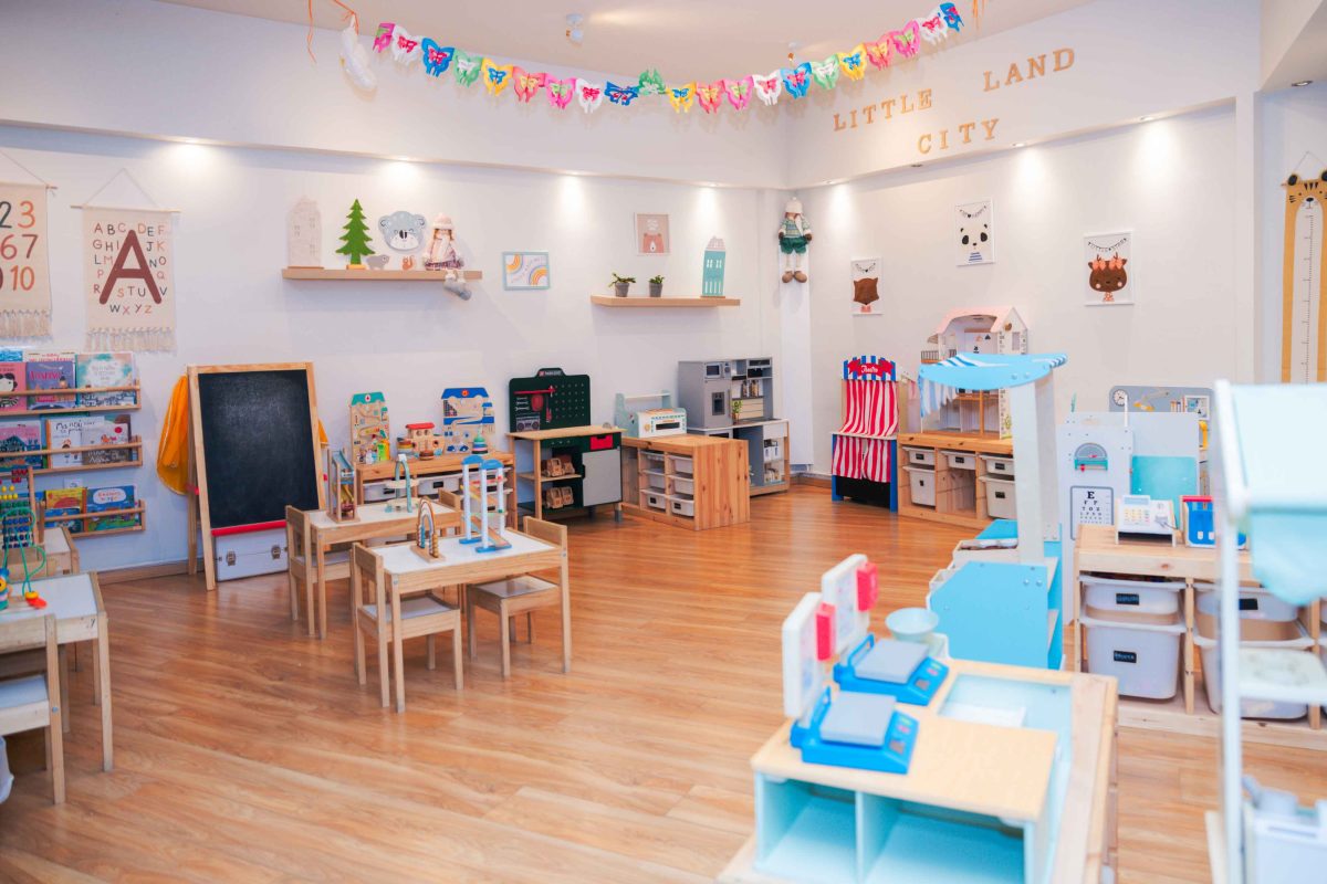 Little Land Montessori: Ο νέος παιδότοπος στο Παλαιό Φάληρο, που φτιάχτηκε ειδικά για τα (πιο) μικρούλια μας