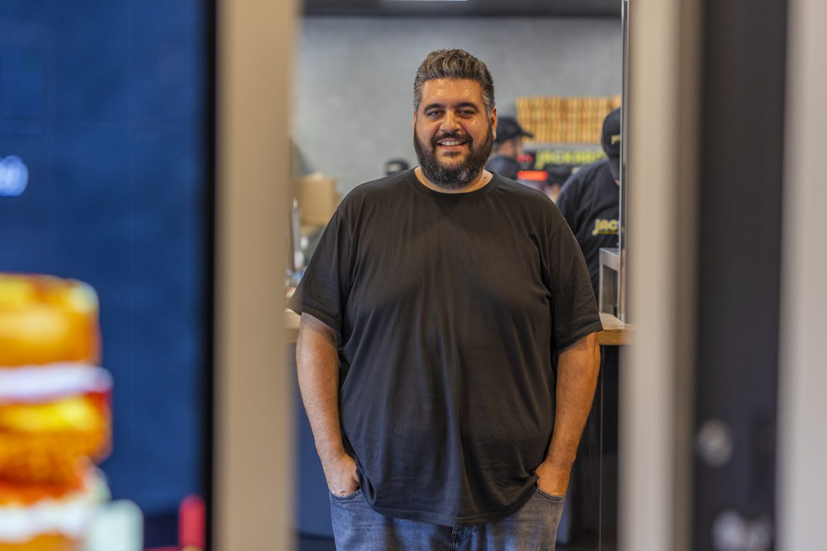 Ο άνθρωπος πίσω από το Jackaroo: Η ιστορία του Μιχάλη Μαντζουράνη