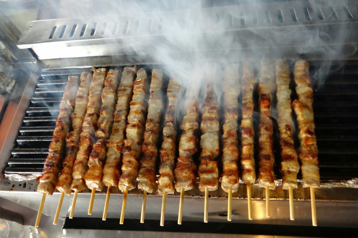 Το πιο τίμιο σουβλάκι της Καλλιθέας κρύβεται στην οδό Δοϊράνης