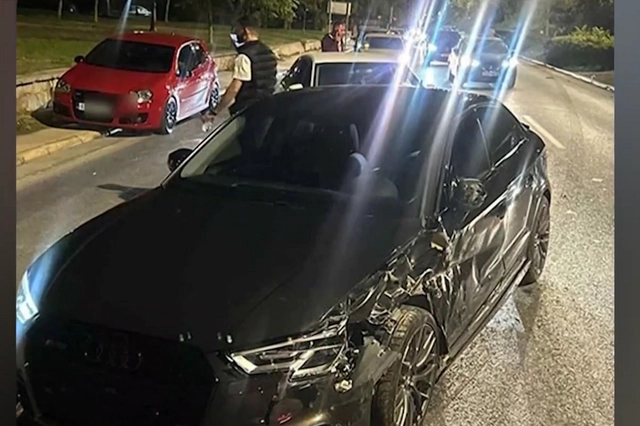 Σοβαρό τροχαίο στη Βούλα – Σώοι οι 30χρονοι οδηγοί