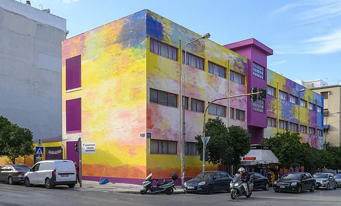 Η τέχνη δίνει χρώμα στην παιδεία: Μια νέα όψη για το 1ο Δημοτικό Σχολείο Καλλιθέας