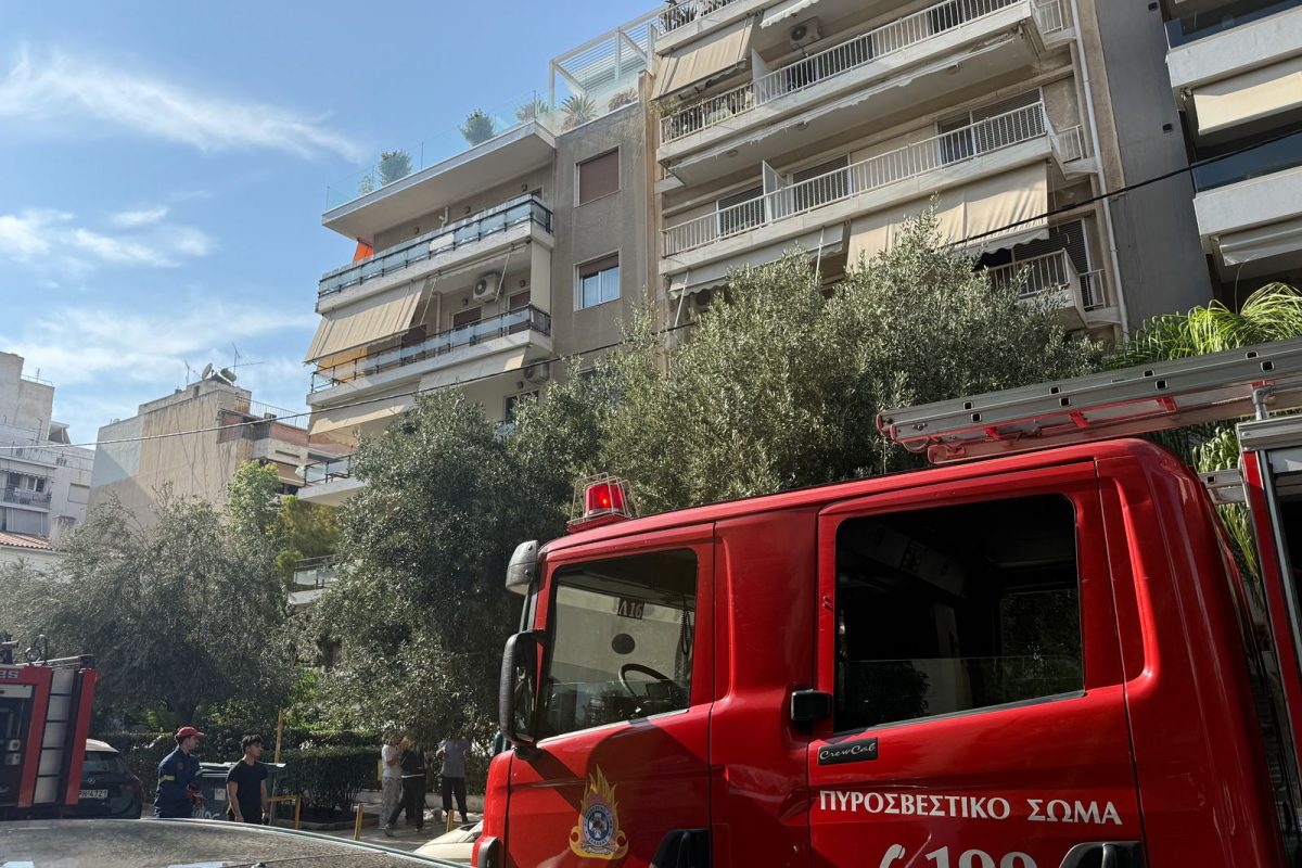 Φωτιά σε διαμέρισμα στη Νέα Σμύρνη – Τέθηκε υπό έλεγχο