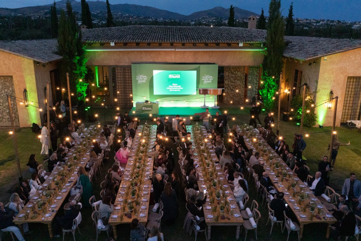 Μια βραδιά αφιερωμένη στη γεύση: Η Knorr παρουσίασε τους νέους Σπιτικούς Ζωμούς με εκχύλισμα κρασιού