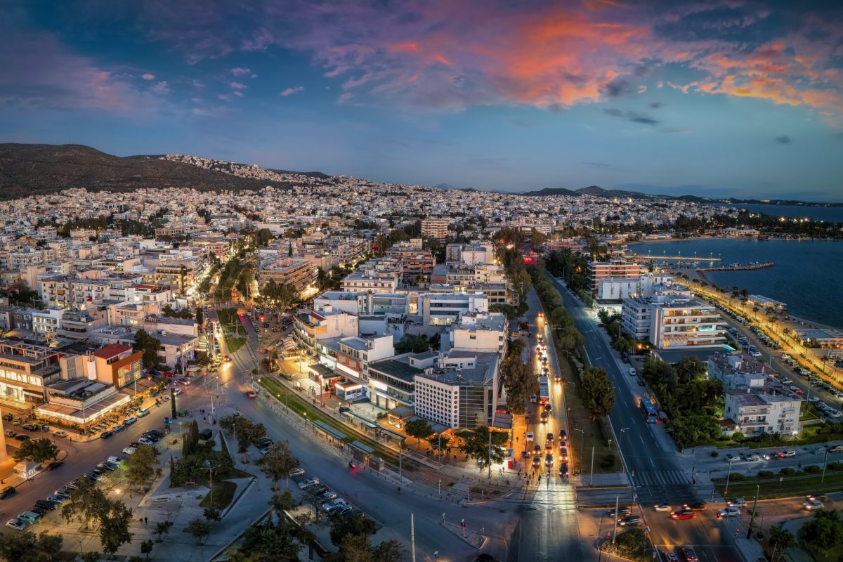 Rental prices on the Athens Riviera: How much does a 100 sq.m. home cost from Faliro to Voula?