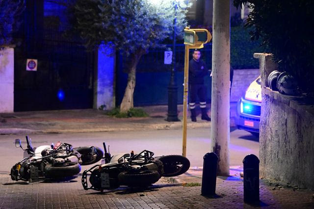 Πυροβολισμοί στον Άγιο Δημήτριο: Διαρρήκτες εμβόλισαν και τραυμάτισαν αστυνομικούς