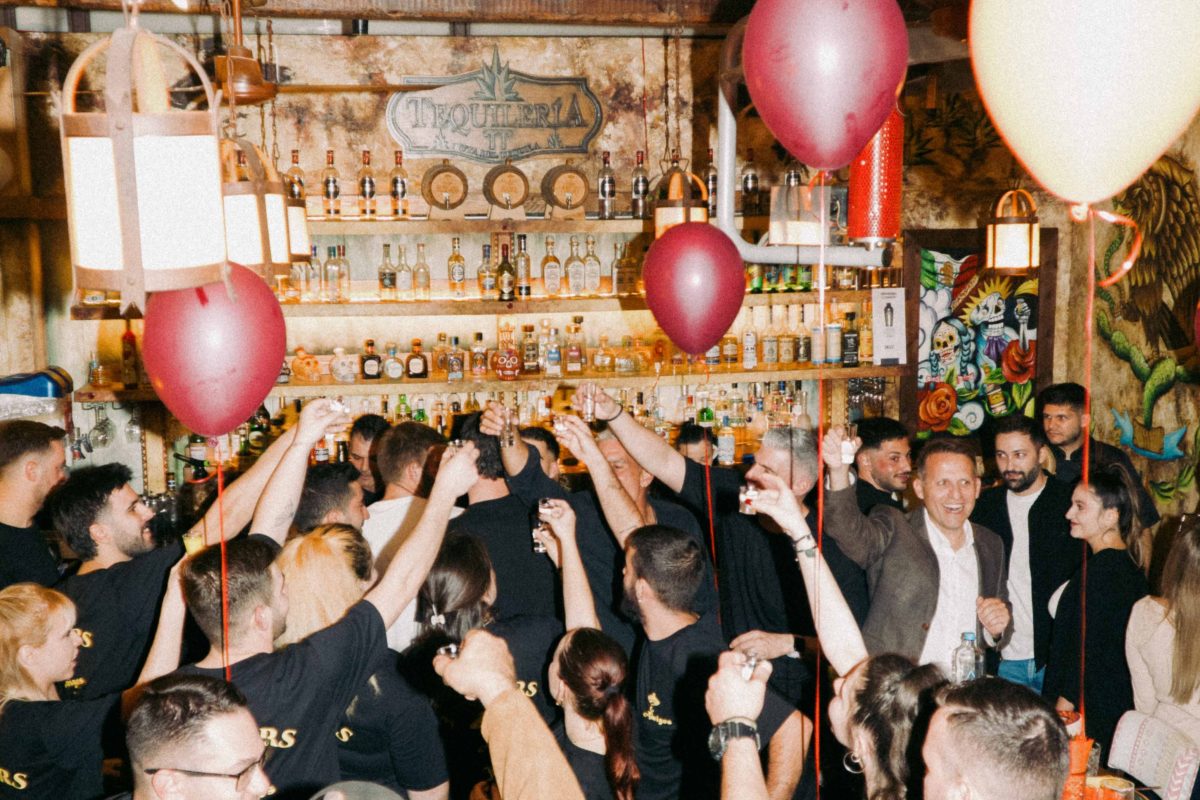 Τα Amigos Mexican Bar Restaurants γιόρτασαν τα 30 χρόνια λειτουργίας τους σαν βέροι Μεξικάνοι