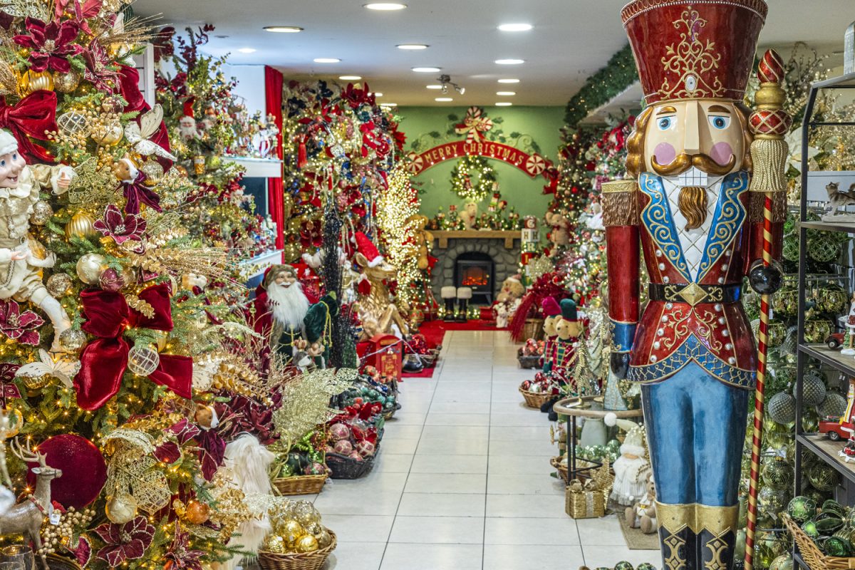 Χριστουγεννιάτικα στο Deco Boutique: 30 χρόνια στη Γλυφάδα, ένα σταθερό ραντεβού στις γιορτές