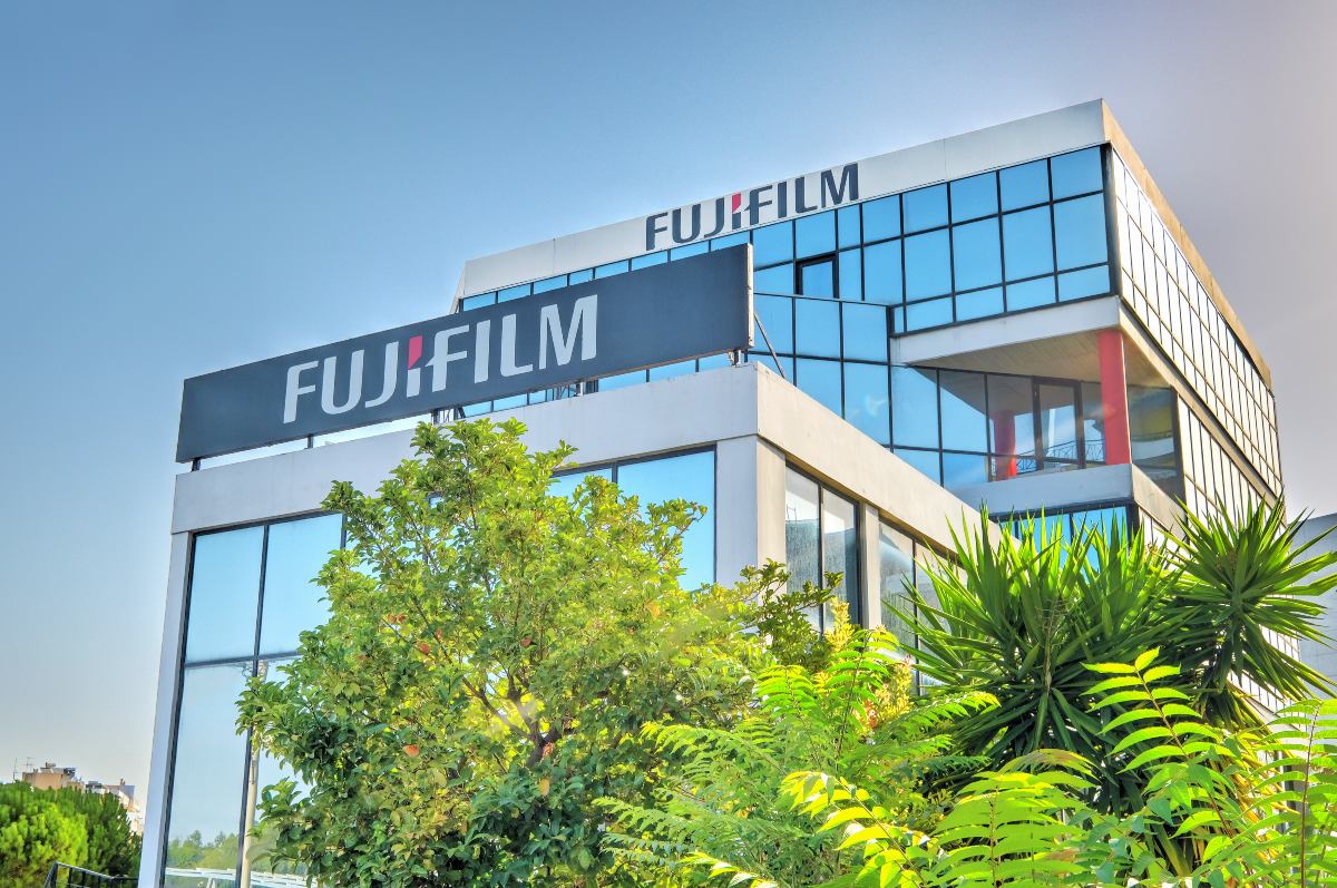 50 χρόνια Fujifilm Hellas: Η ελληνική καρδιά του ιστορικού κολοσσού χτυπά στα Νότια Προάστια