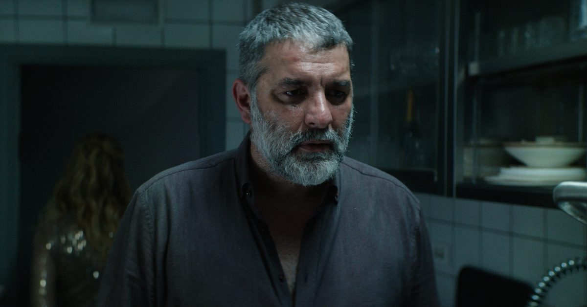 Σπασμένη Φλέβα: Η νέα ταινία του Γιάννη Οικονομίδη έρχεται 27 Νοεμβρίου στους κινηματογράφους