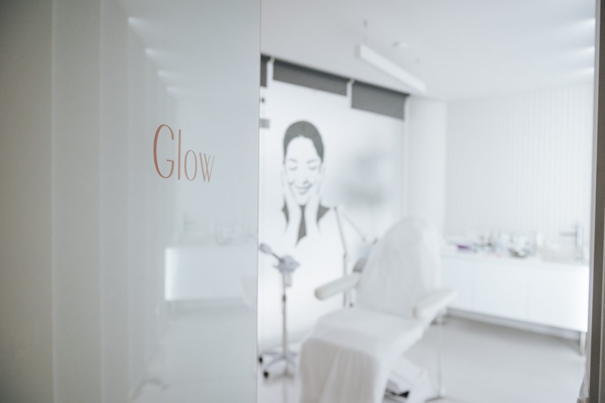 Δύο αισθητικοί που ξεχωρίζουν στα νότια προάστια και οι signature θεραπείες τους