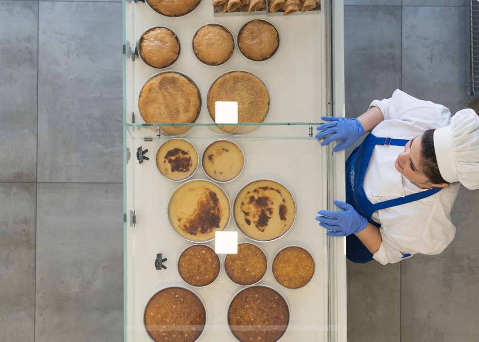 Γαλακτοπωλείο Δημητρίου: Γιορτινές επιλογές σε γλυκά εμπνευσμένα από την παράδοση