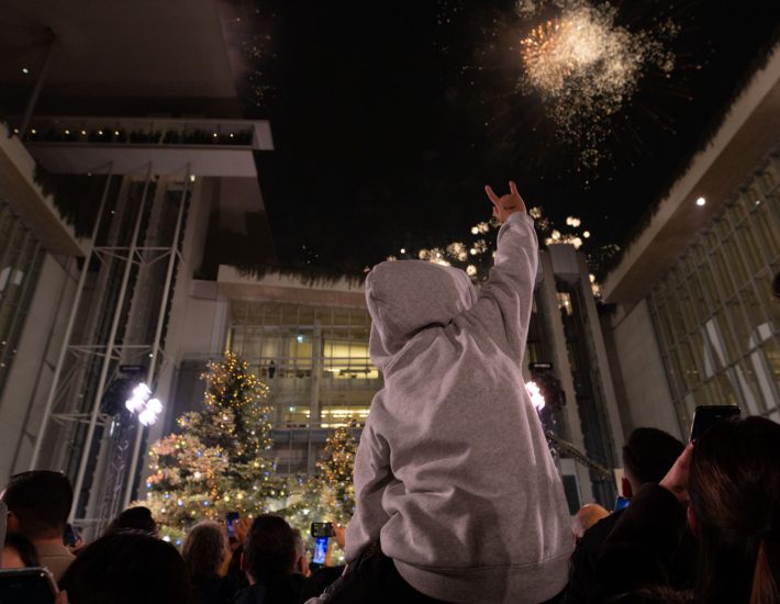 Παραμονή Πρωτοχρονιάς στο Νιάρχος με μουσική, πάρτι και πυροτεχνήματα στην Αγορά