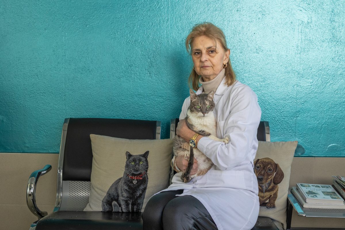 Σία Σπανογιάννη – Ζαμπέλα, η αγαπημένη κτηνίατρος των Νοτίων