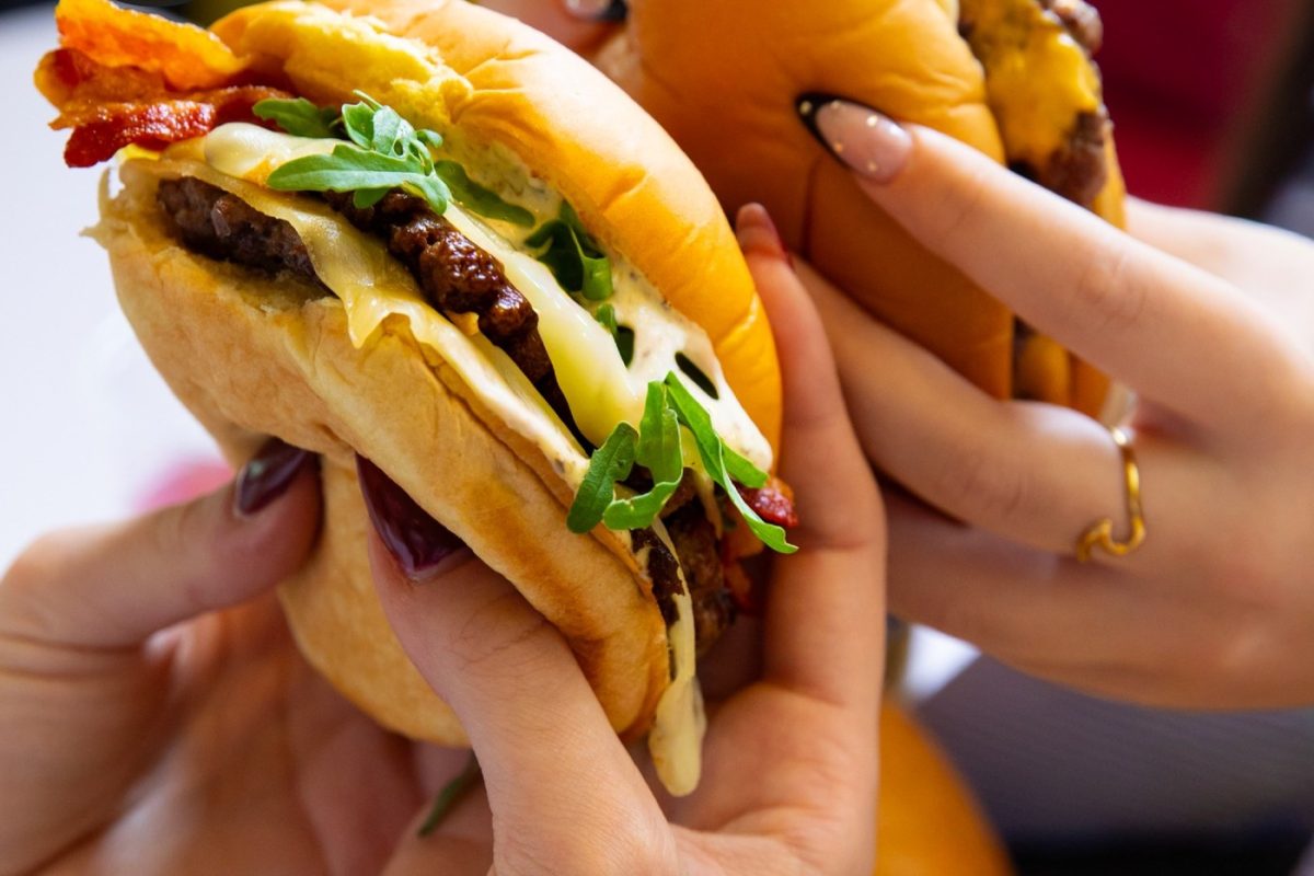 Smash Tag: Η νέα άφιξη για burger στη Γλυφάδα