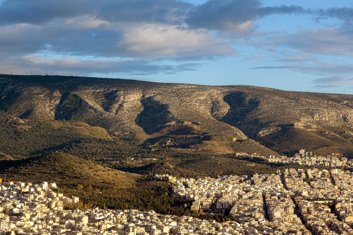 Μνημόνιο Συνεργασίας ΣΠΑΥ – Εθνικού Αστεροσκοπείου Αθηνών: 7 κοινές δράσεις για τη θωράκιση του Υμηττού