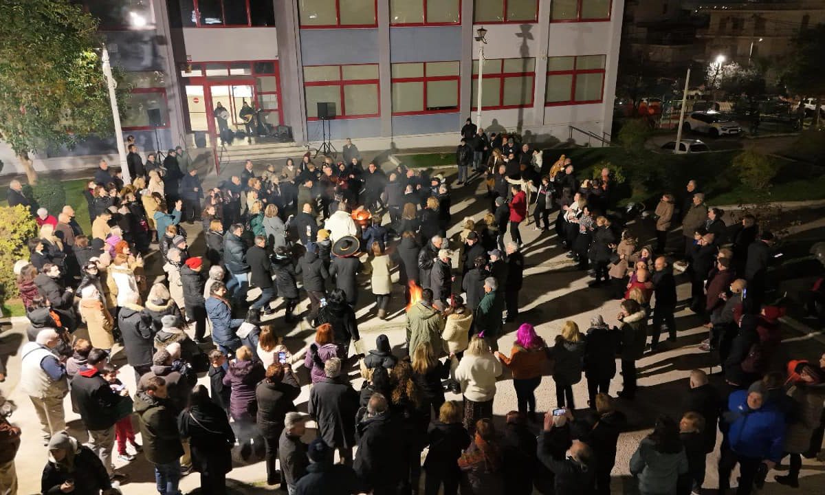 Τσικνοπέμπτη με κεράσματα και αυθεντικό παραδοσιακό γλέντι στον δήμο Ελληνικού-Αργυρούπολης