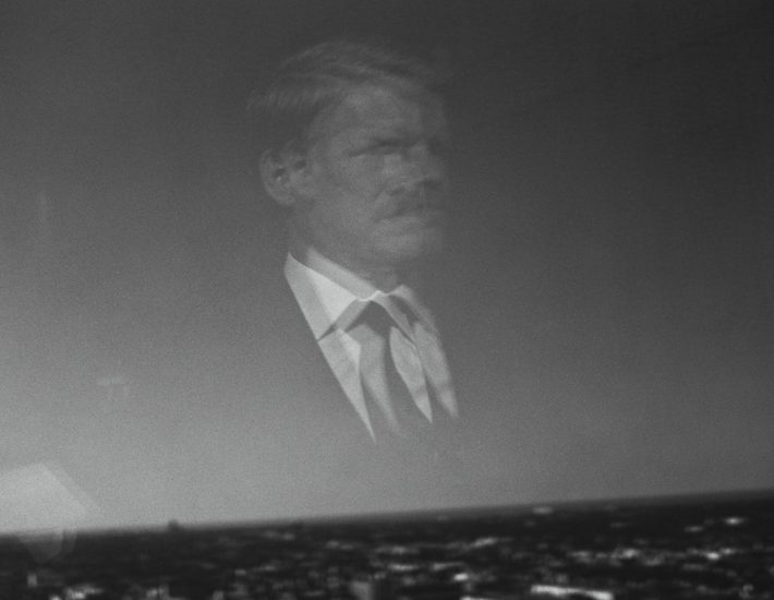 Γιώργος Λάνθιμος: Στη Στέγη η πρώτη έκθεση φωτογραφιών του διεθνώς καταξιωμένου σκηνοθέτη, παραγωγού και σεναριογράφου