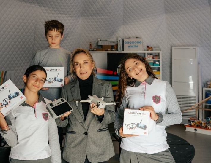 ΔΕΣ: Σε ένα σχολείο όπου επιστήμη, τεχνολογία, φύση και ενσυναίσθηση συνυπάρχουν, τα παιδιά ανθίζουν