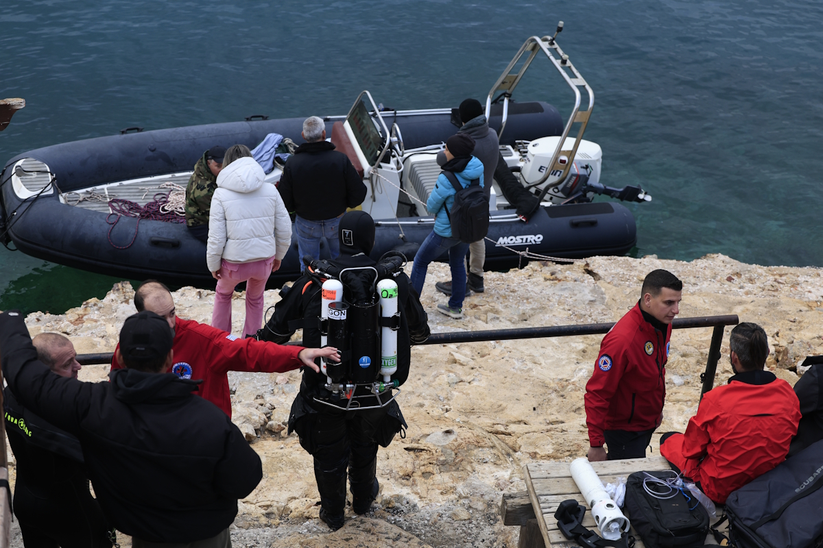 Μετά τις 24 Μαρτίου η επιχείρηση ανάσυρσης του 34χρονου δύτη στα Λιμανάκια Βουλιαγμένης