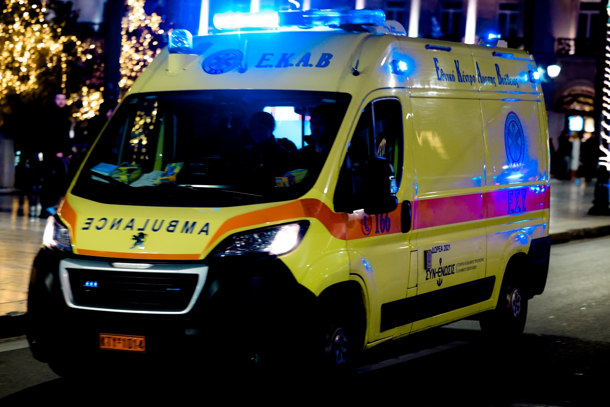 Καραμπόλα πέντε οχημάτων στη Λεωφόρο Ποσειδώνος – Ένας 25χρονος νεκρός και δύο τραυματίες – Συνελήφθη 23χρονος