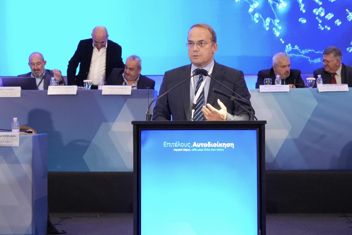 Γρηγόρης Κωνσταντέλλος: «Το ζήτημα δεν είναι αν υπάρχουν χρήματα για την Αυτοδιοίκηση, αλλά ποιος αποφασίζει πού πάνε»