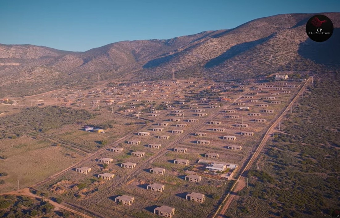 Καλύβια Θορικού: Τι συμβαίνει με τον οικισμό-φάντασμα των πρώην υπαλλήλων της American Express