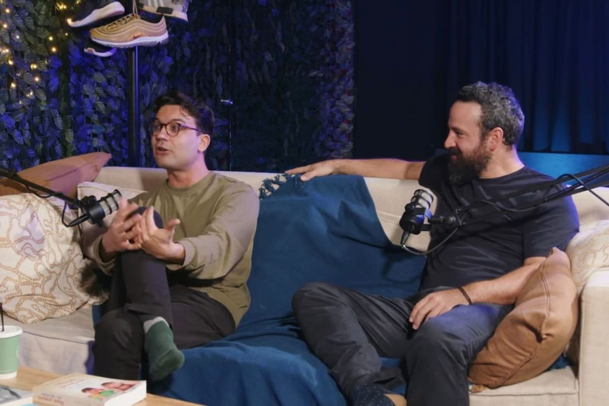 Ο Δημήτρης Μπάκουλης και ο Γιώργος Δράκος στο «Χωρίς Παπούτσια»