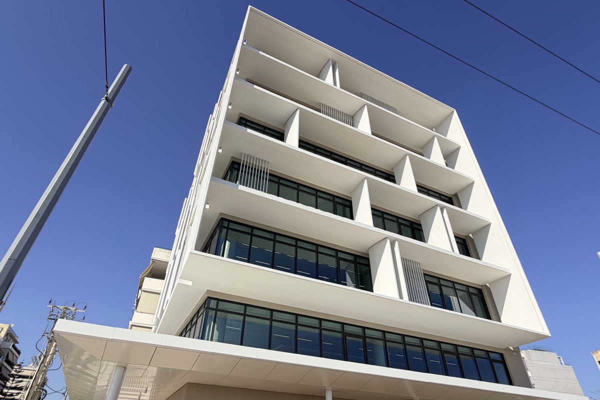 BriQ: Το νέο κτίριο-βιτρίνα στην Ποσειδώνος με μίσθωμα 45.000 ευρώ τον μήνα