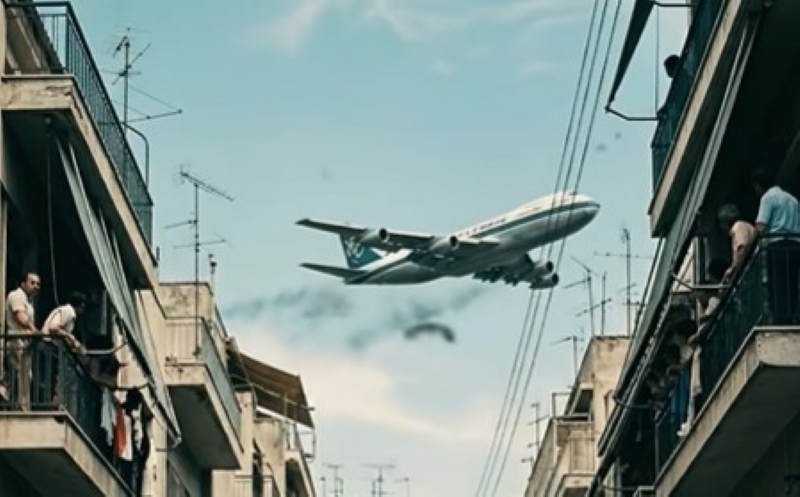 Απίστευτο AI βίντεο δείχνει την πτήση της Ολυμπιακής που απογειώθηκε από το Ελληνικό και παραλίγο να πέσει στην Αθήνα