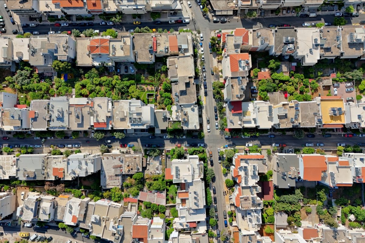 Πόσο πωλούνται και πόσο ενοικιάζονται τα parking στα Νότια: Η ακτινογραφία μιας αναπτυσσόμενης αγοράς