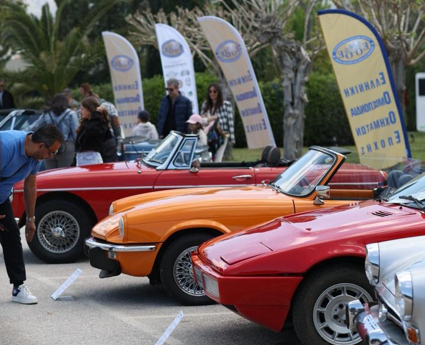 Ένα αμερικάνικο road trip στα Νότια: Vintage αυτοκίνητα και αυθεντικό Texas BBQ στο Colonial