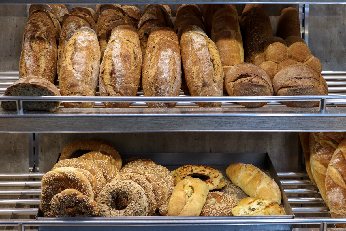 Τι συμβαίνει με το ψωμί μας; Οι πιέσεις στους φούρνους της γειτονιάς και η άνοδος των σύγχρονων concepts