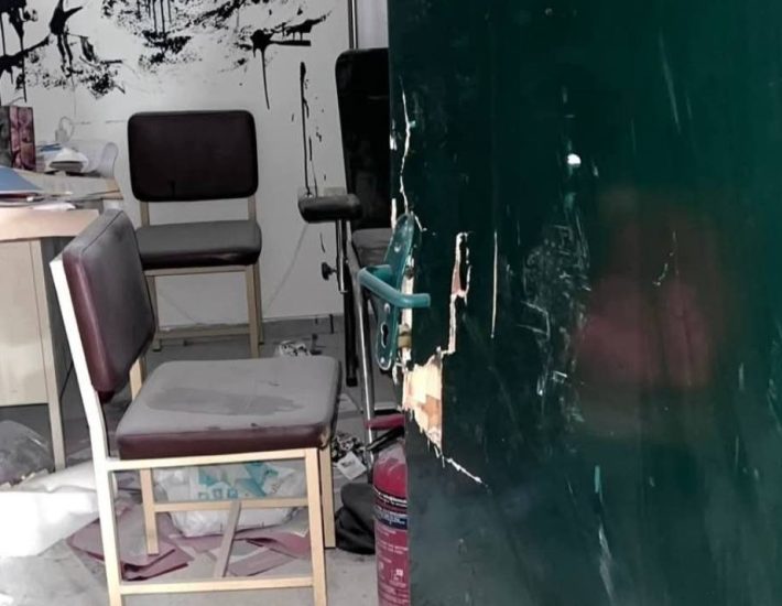 Βανδαλισμός σχολείου στη Γλυφάδα: «Δεν έχουμε ξαναδεί κάτι τέτοιο», λένε η αντιδήμαρχος Παιδείας και η πρόεδρος του Συλλόγου Γονέων