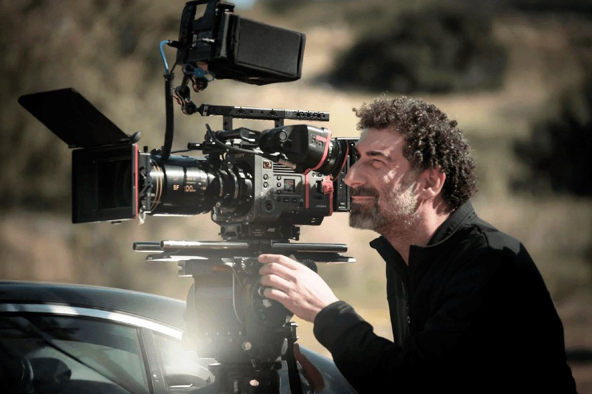 Masterclass με τον Γιάννη Οικονομίδη στη Στέγη: Μια βουτιά στο σύμπαν της «Σπασμένης Φλέβας»